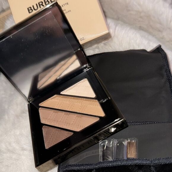 NIB 68.00 NIB Burberry Complete Eye Palette in 02 Mocha 5.4g / 0.19oz Mocha - Picture 9 of 11